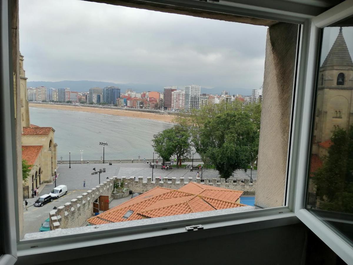 Atico En Cimadevilla Mirando Al Mar Appartement *
